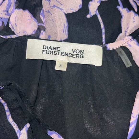 ✨DIANE VON FURSTENBERG Jacie Floral Tie-Neck Silk Sz Medium Blouse✨ - Picture 7 of 10